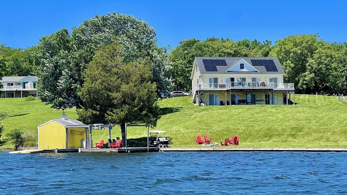 Mineral House | Lakefront of 240 feet on Private side. Lake and Sunrise view from every room!