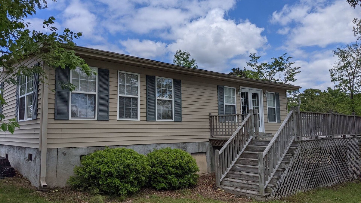 Manning House | Lakefront, private dock, boat access