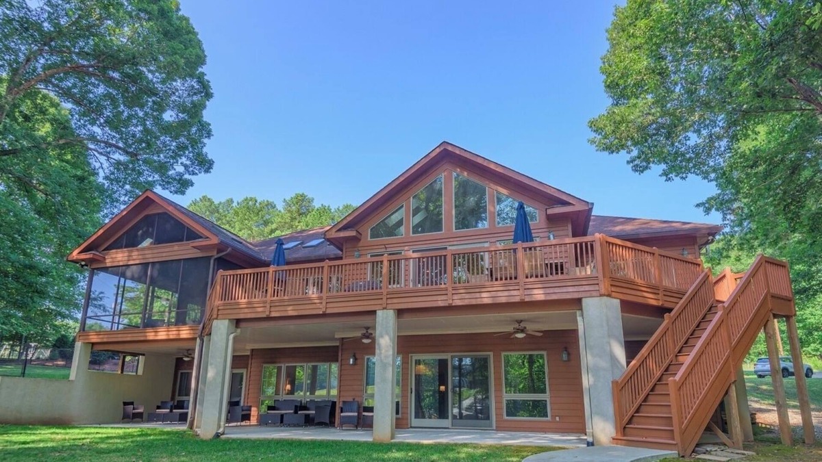 Troutman House | -Lakefront Relaxing Retreat-