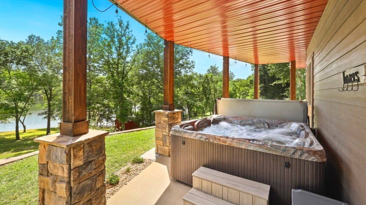 Springdale House | Lakefront Retreat - Hot Tub & Game Room