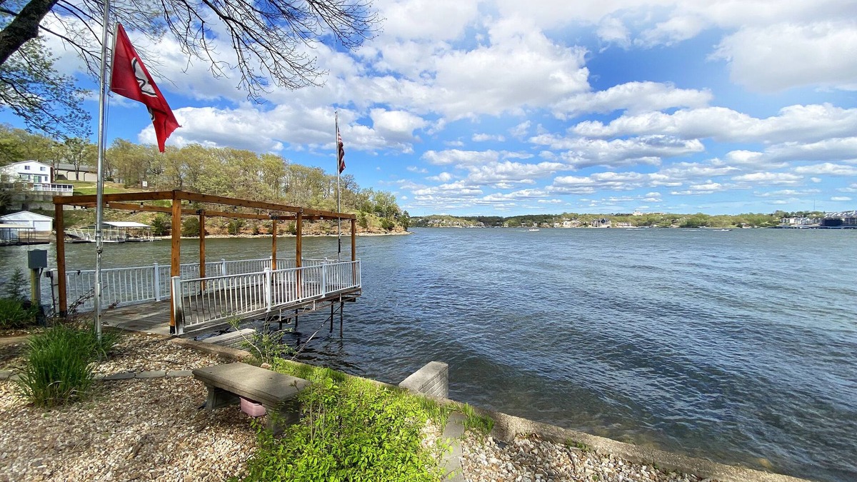 Osage Beach House | Lakefront Retreat Minutes from the Strip – Stunning Views & Family-Friendly Fun!