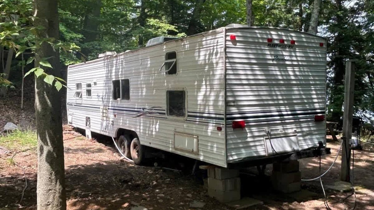 Parry Sound House | Lakefront RV Cottage in Parry Sound #10