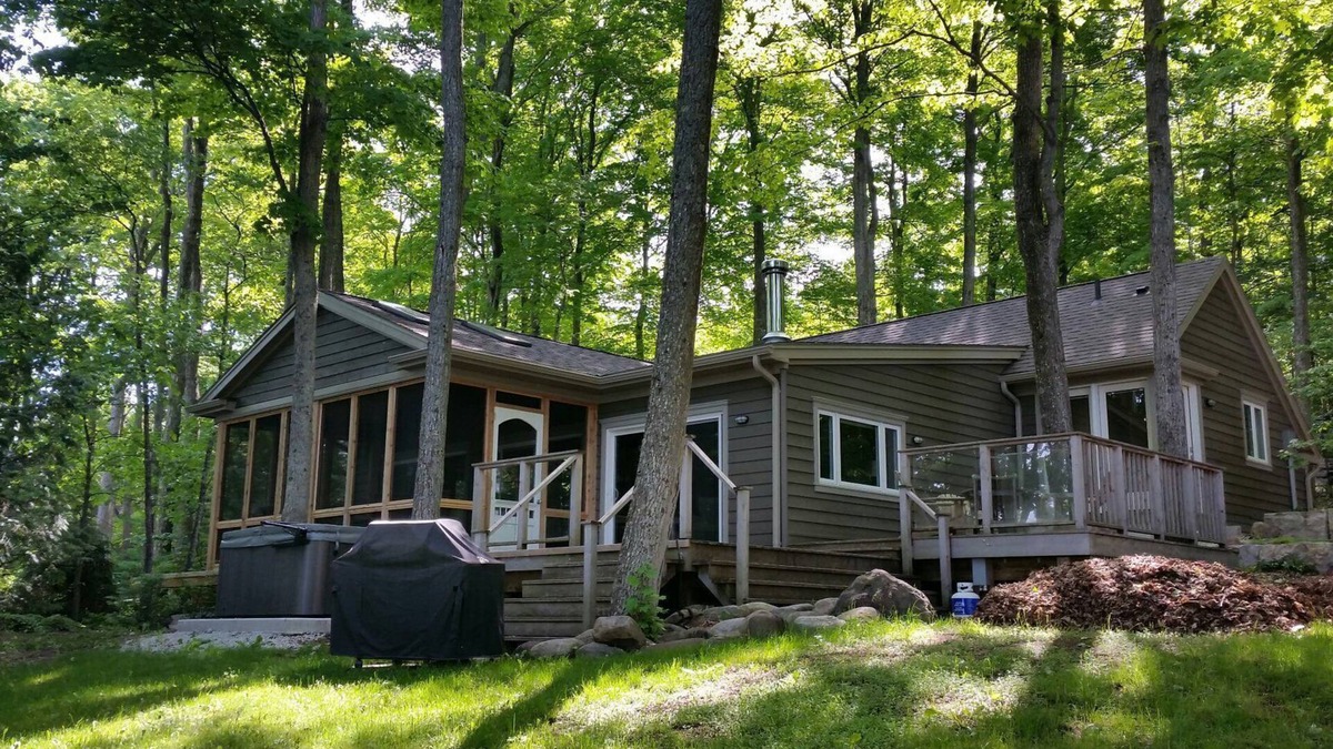 Grey Highlands Cottage | Lakefront Spectacle In Beaver Valley/Lake Eugenia