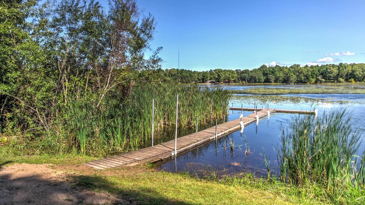 Westfield Apartment | Lakefront Studio Cabin w/ Dock & Fire Pit!
