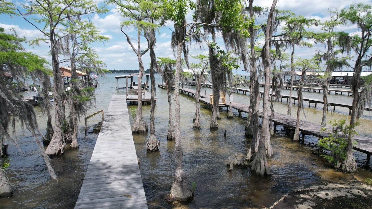 White Lake House | Lakefront with Private Pier at White Lake