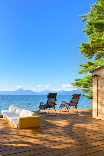 Tenei-mura House | Lakehide Konan - 1日1組1棟貸切 湖畔のサウナ付貸別荘