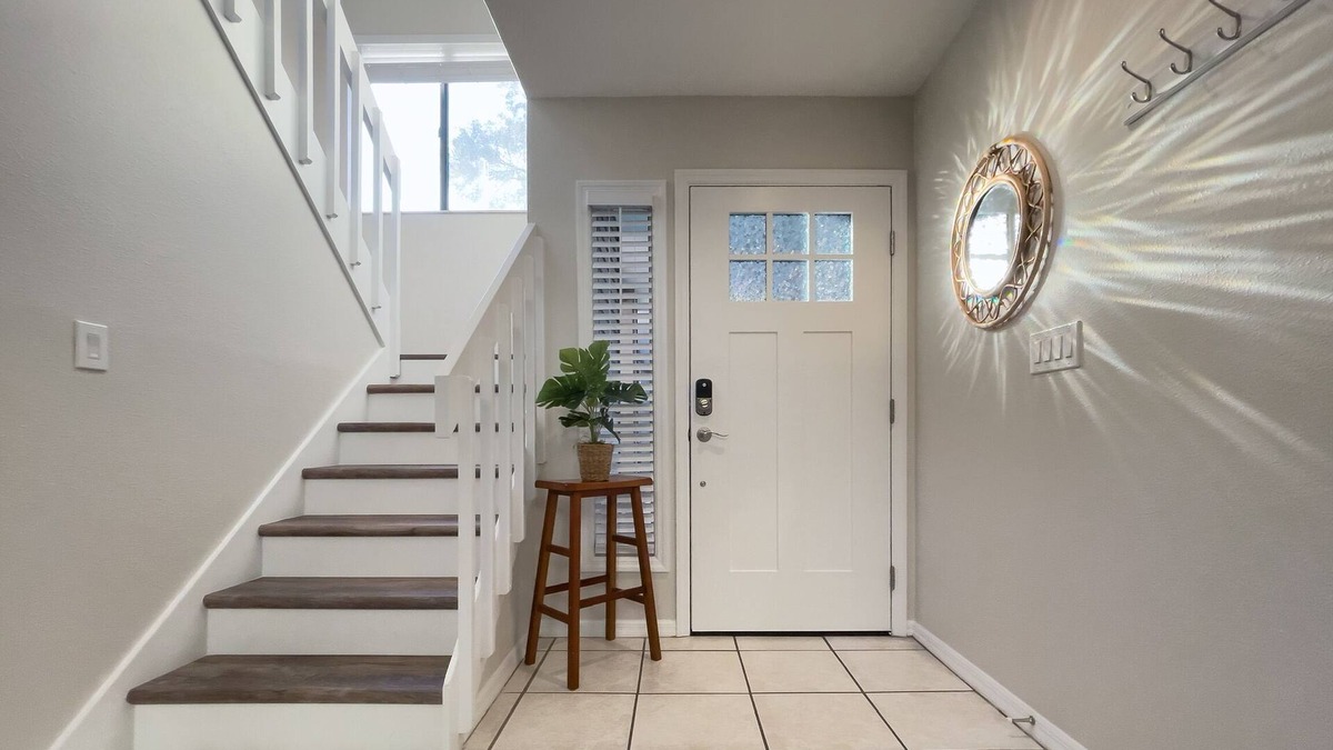 Lakeland House | Lakeland Oasis Getaway