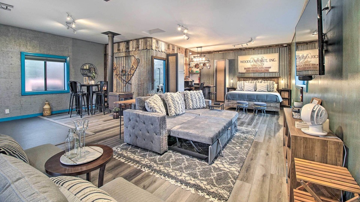 Lakeport Apartment | Lakeport Vacation Rental - Walk to Lake