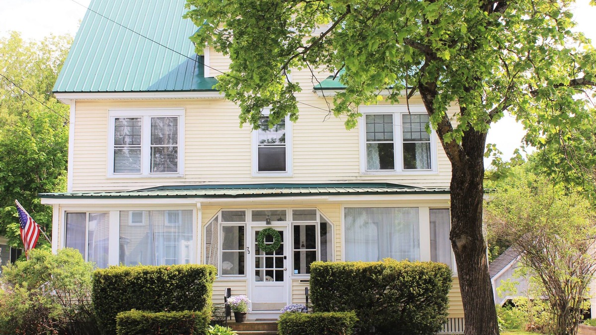 Laconia House | Lakes Region Getaway Close Lake Winnipesaukee, Gunstock Ski Resort & White Mtns