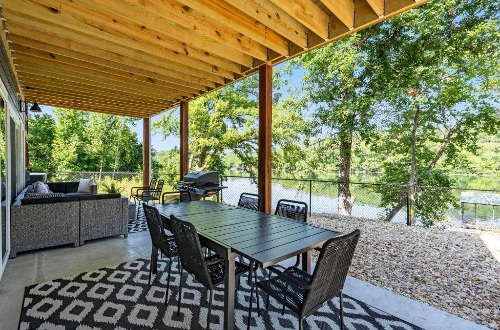 Branson House | Lakeshore Living