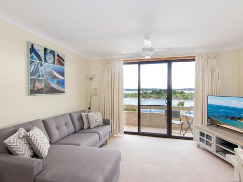 Forster Apartment | Lakeshore Lodge 11