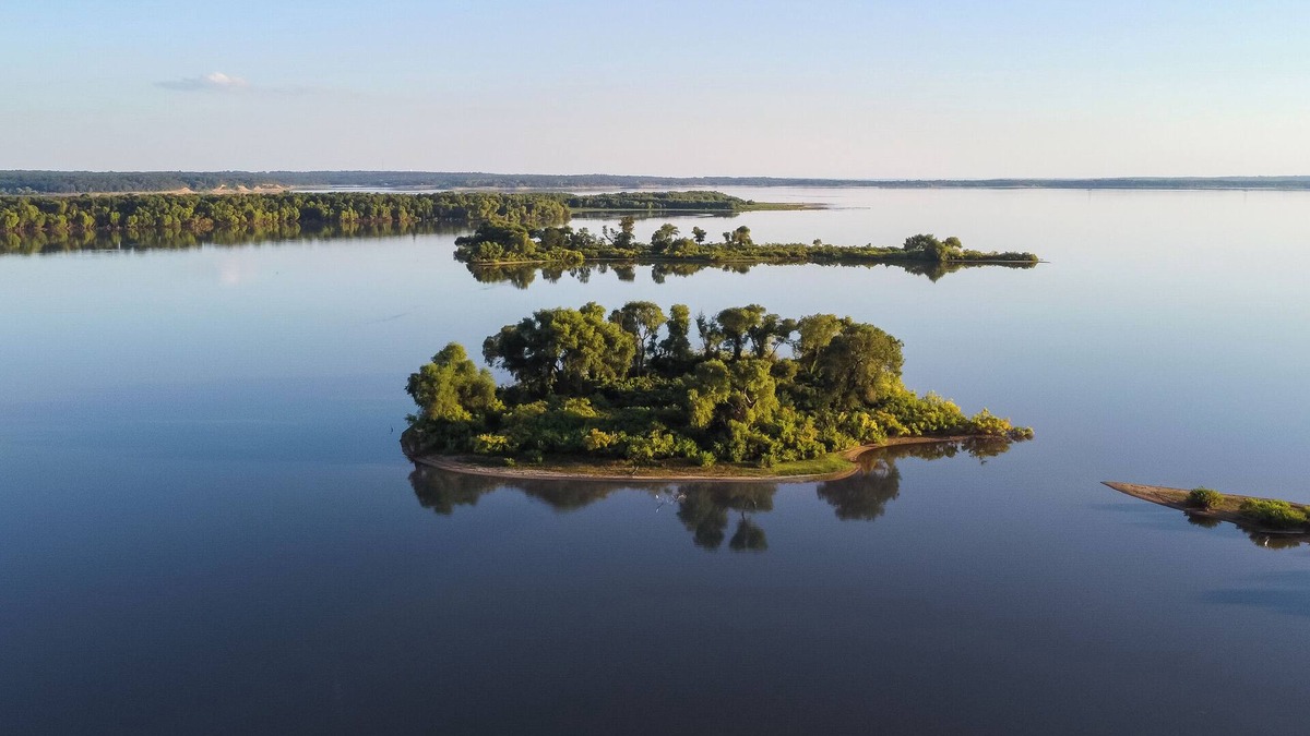 Madill Hotel | Lakeside 2BR Suite | Cozy & Comfortable Hotel Room at Texoma Shores Resort