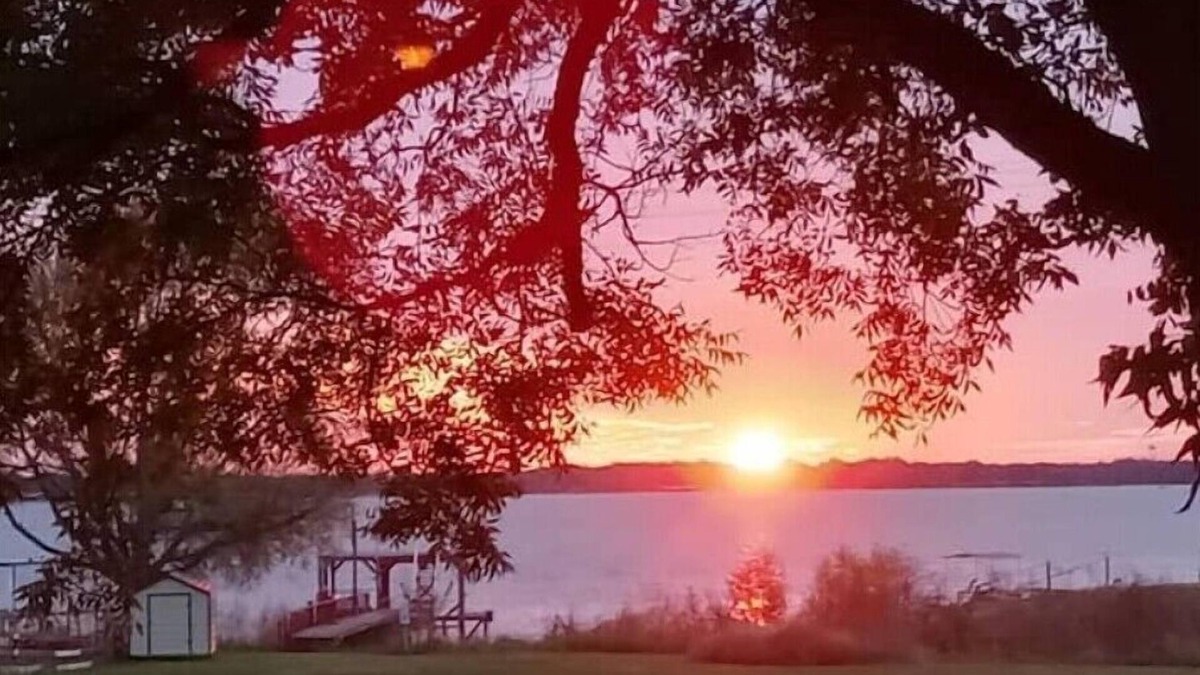 Lone Oak House | Lakeside Bliss 1 Hr. from Dallas