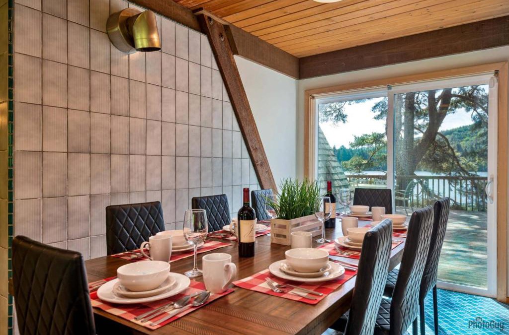 Lakeside House | Lakeside chalet