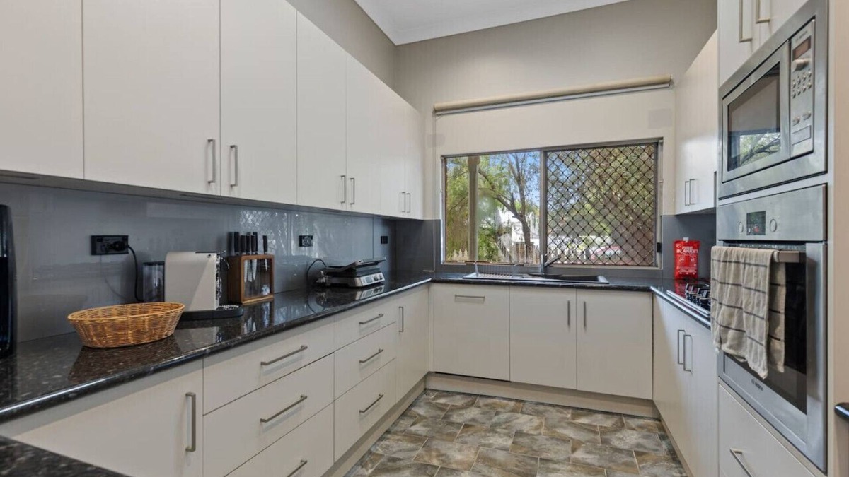 Central Coast House | Lakeside Charm: 3-Bedroom Home