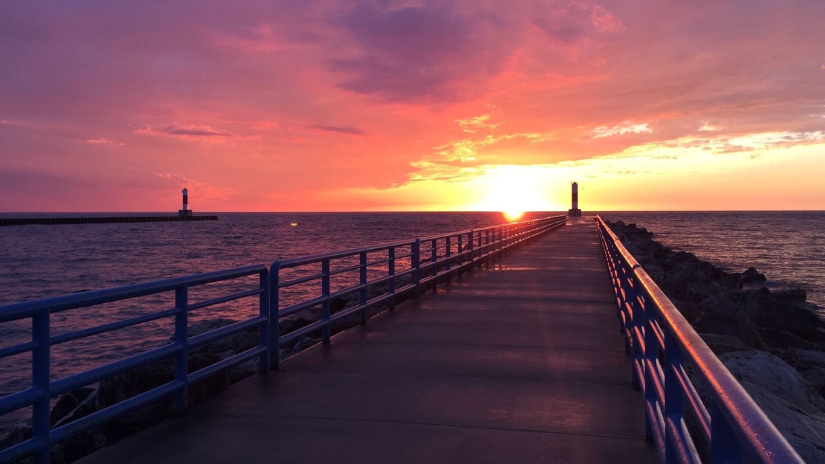 Onekama Condo | Lakeside Condo @ Portage Point Resort on Portage Lake w/access to Lake Michigan!