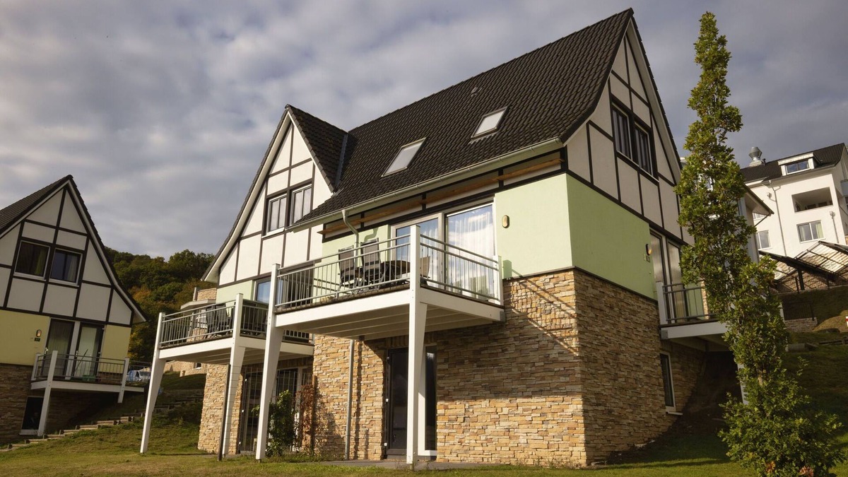 Heimbach Villa | Lakeside Escape at Heimbach