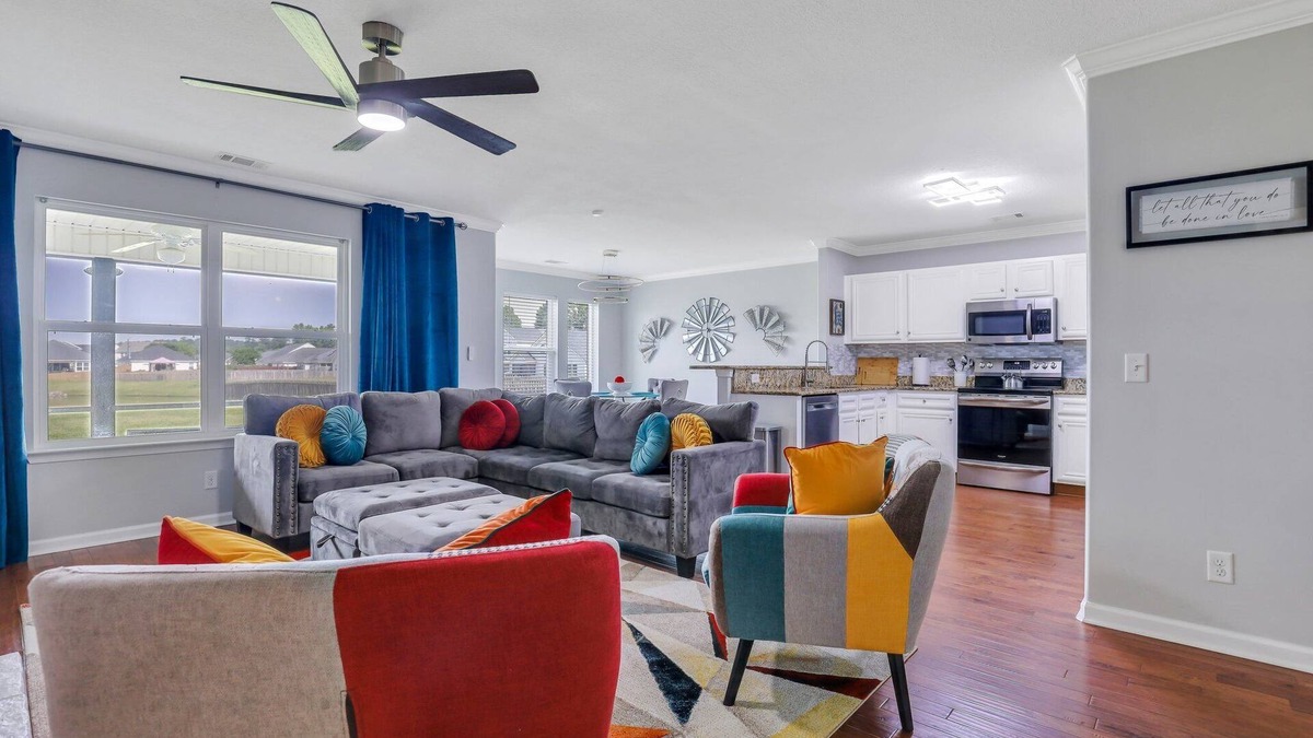 Port Wentworth House | ⭐ Lakeside Family Oasis. 19 minutes to Downtown Savannah! 10 Guest Stay. ⭐