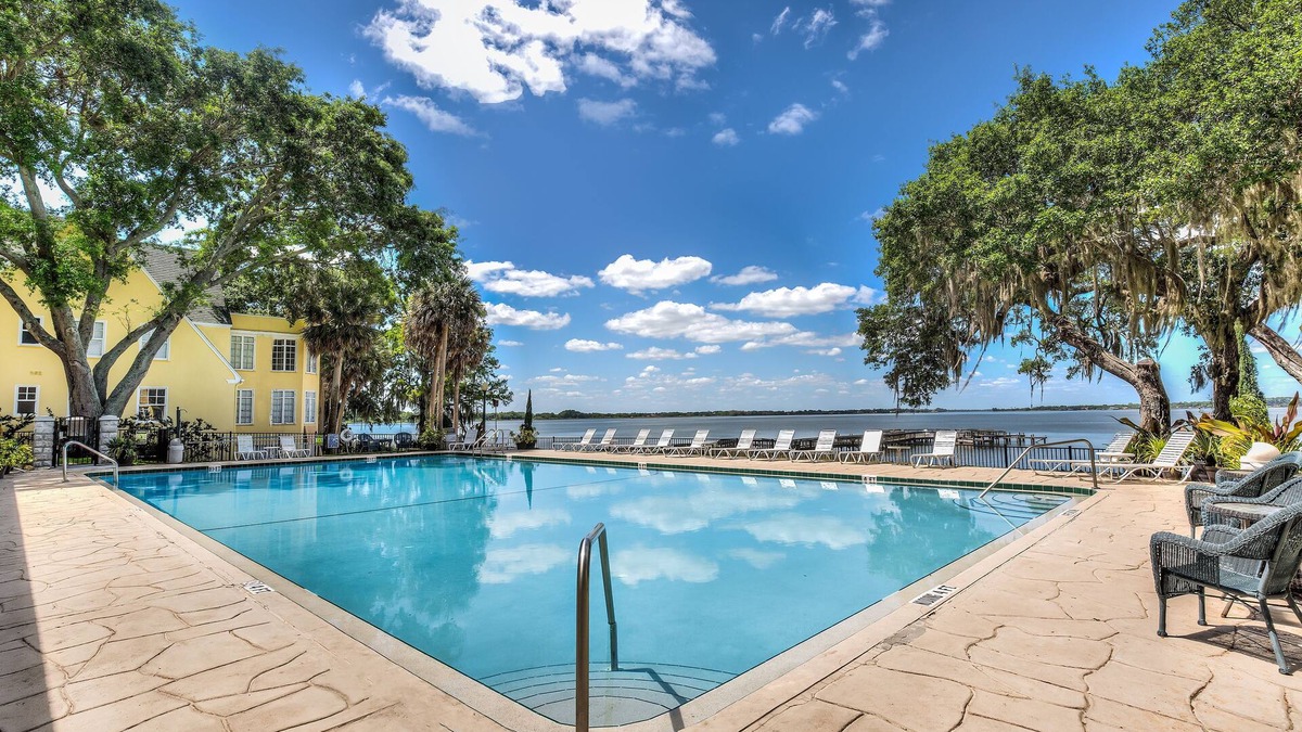 Mount Dora Hotel | Lakeside Inn