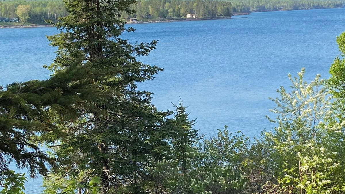 Two Harbors Condo | Lakeside Lair; cozy Lake Superior waterfront retreat with views!