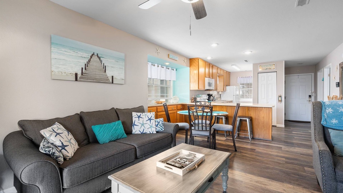 Indian Point Condo | Lakeside Laziness - 2BR | Lake, Deck, SDC, Trails
