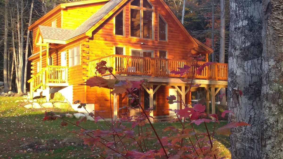 Ellsworth House | Lakeside Log Home near Acadia NP - peak foliage is here. BOOK NOW Oct. 4th - 8th