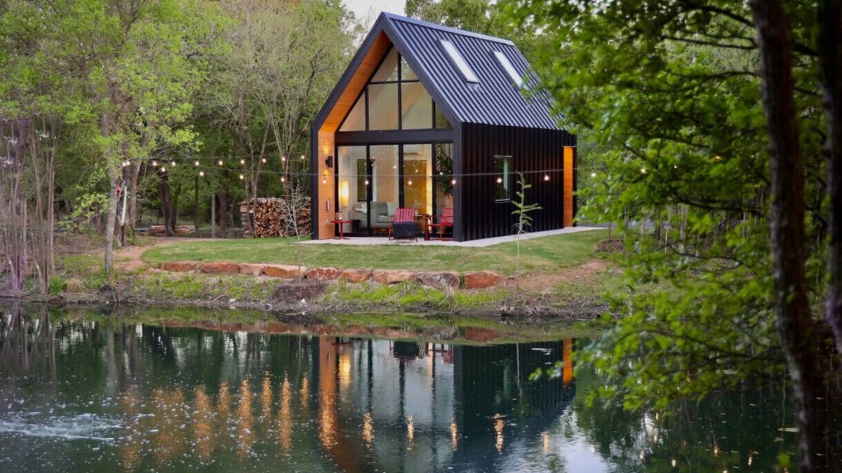 Lacy-Lakeview Cabin | Lakeside North at Live Oak Lake | Modern Cabin