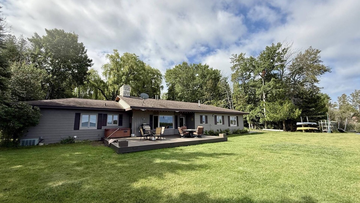 Drummond House | Lakeside Ranch on Drummond Island
