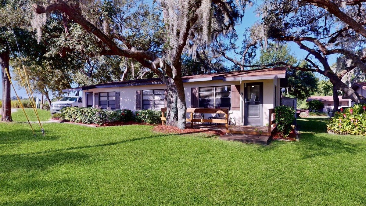 Lake Placid Condo | Lakeside resort condo with private deck & grill + on-site docks/boat launch