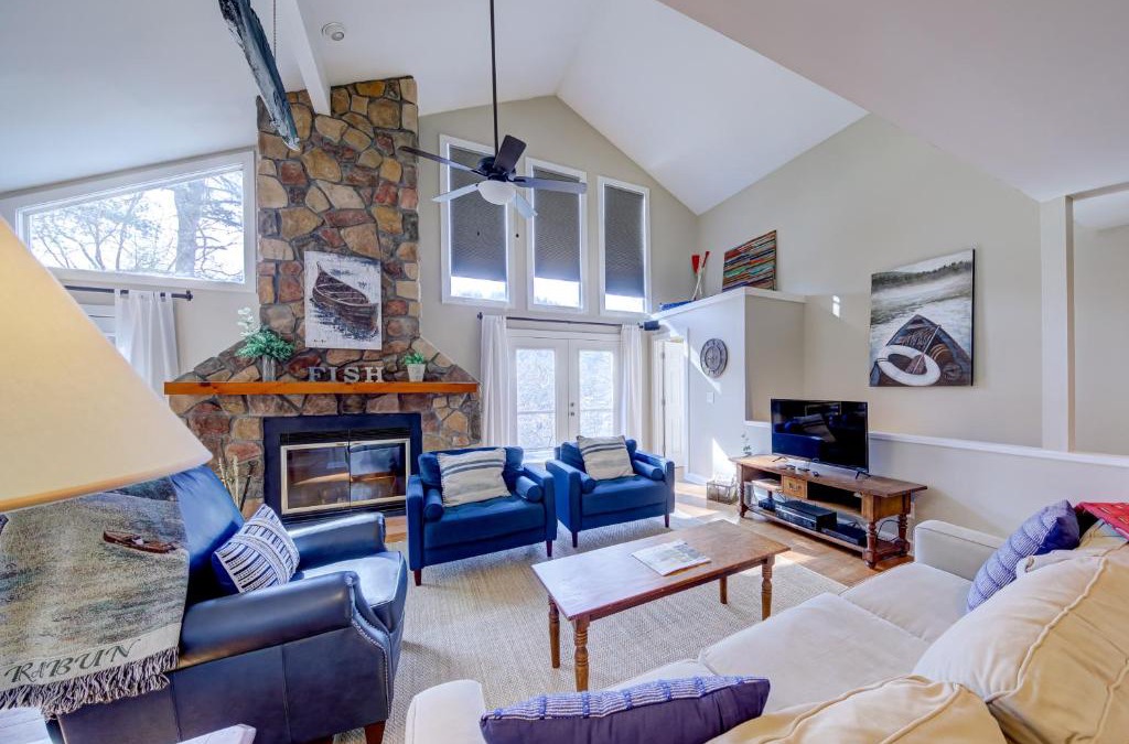 Lakemont House | Lakeside Retreat on Lake Rabun