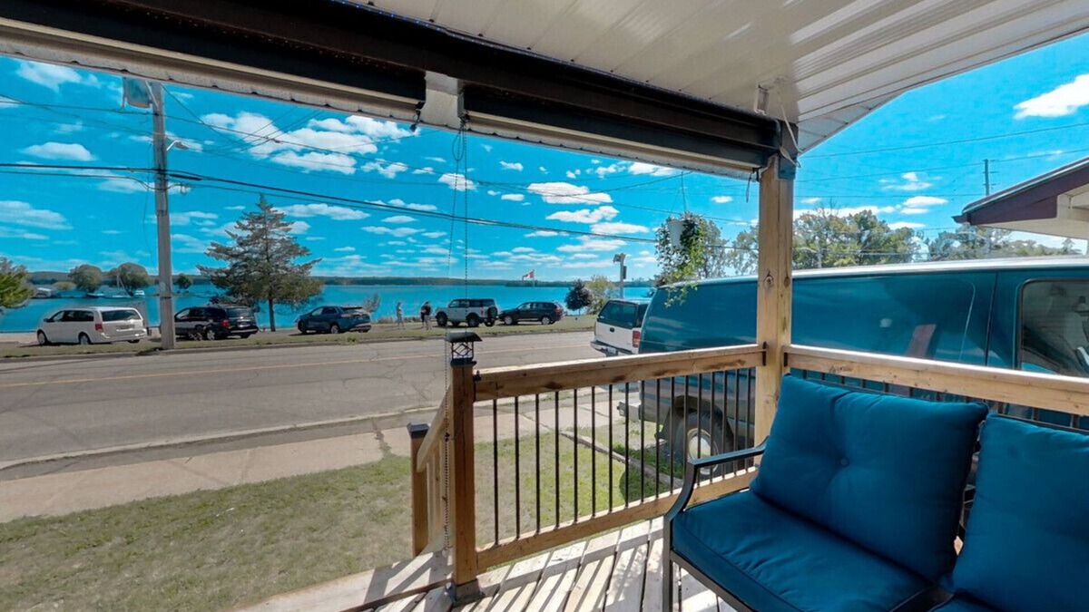 Deseronto House | Lakeside Serenity: Charming 3-Bedroom Retreat