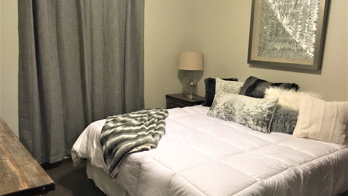 Ogden Condo | Lakeside Village - Affordable - Closest Lodging to Snowbasin!