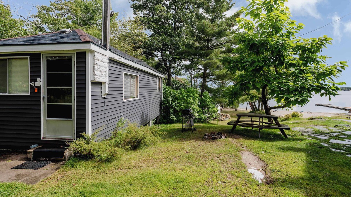 Carling Cabin | Lakeview Cabin in Georgian Bay - Rockwood #1