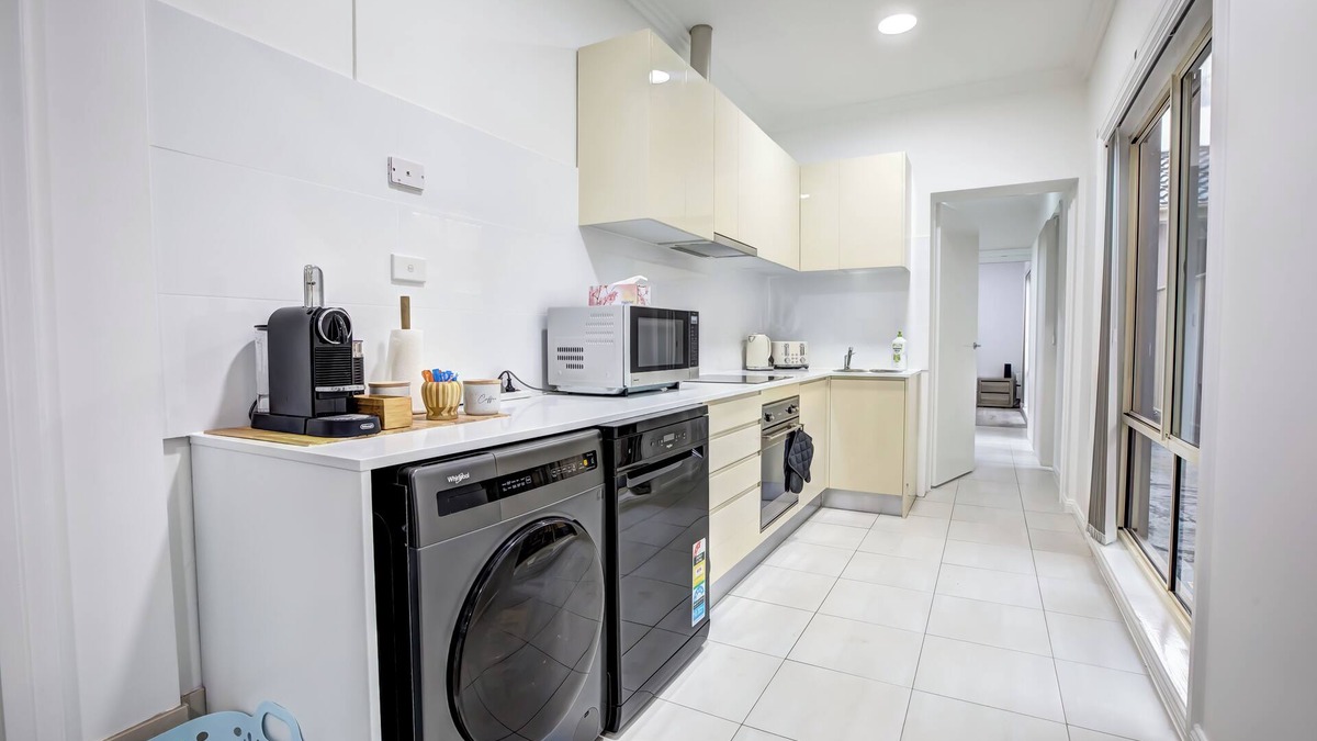 Gungahlin House | LAKEVIEW ESCAPE. CAPITAL CITY COMFORT. FACING A BEAUTIFUL LAKE AND PARK