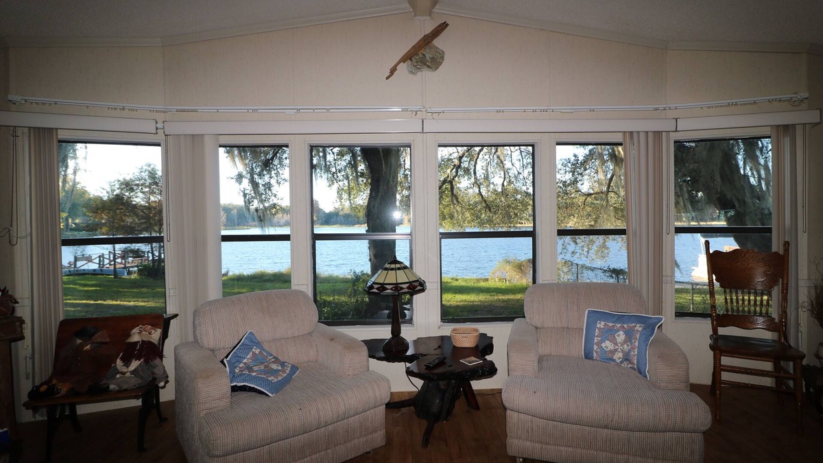 Hernando House | Lakeview from your living room. Water touches the back yard.