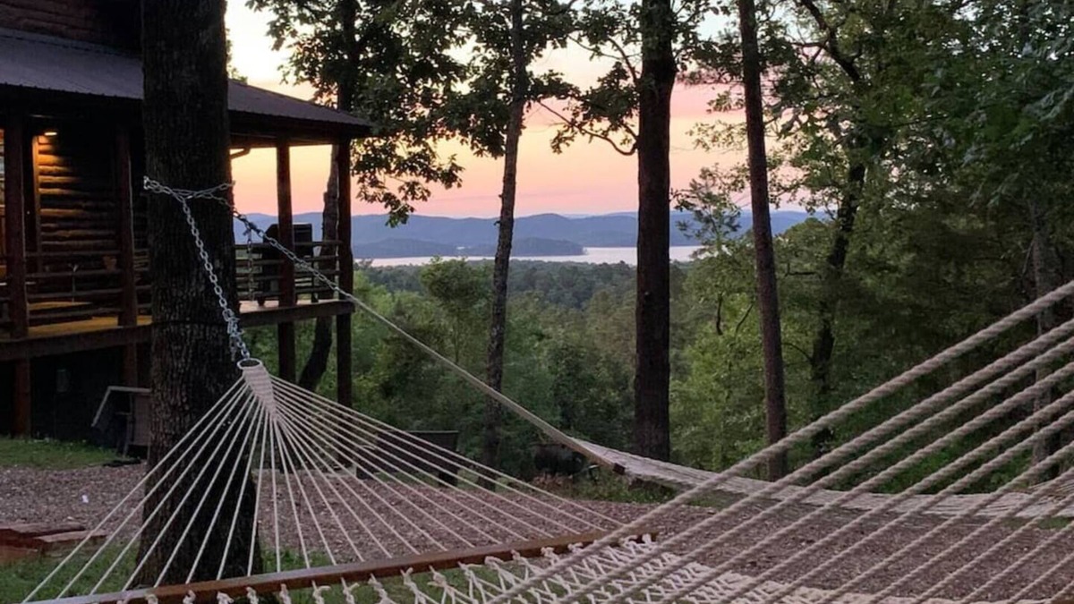 Broken Bow Cabin | Lakeview, golf, trails, near river & attractions, backs to National Forest