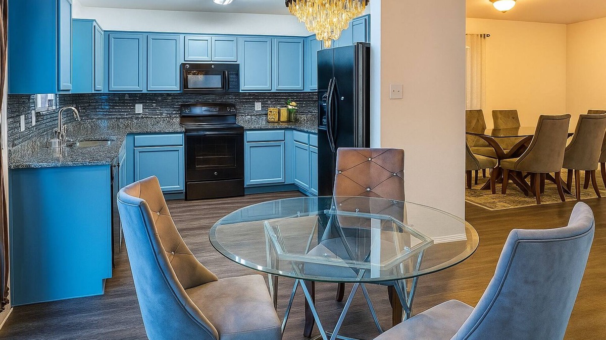 Grand Prairie House | Lakeview Home in Grand Prairie