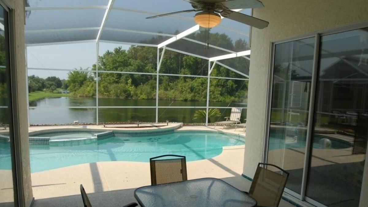 Chatham Park Villa | Lakeview, massage spa, tropical classic decor, quiet and secure neighborhood!