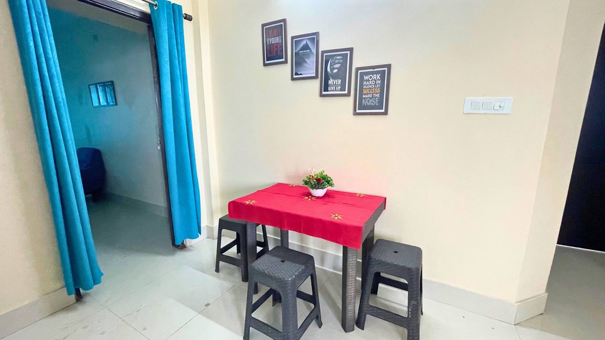 Agartala Apartment | Lakeview Spacious Luxury Suite with AC, Smart TV and free Wifi