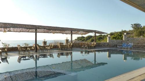 East Mani Bed & Breakfast | Lalloudes Seaside Accommodation