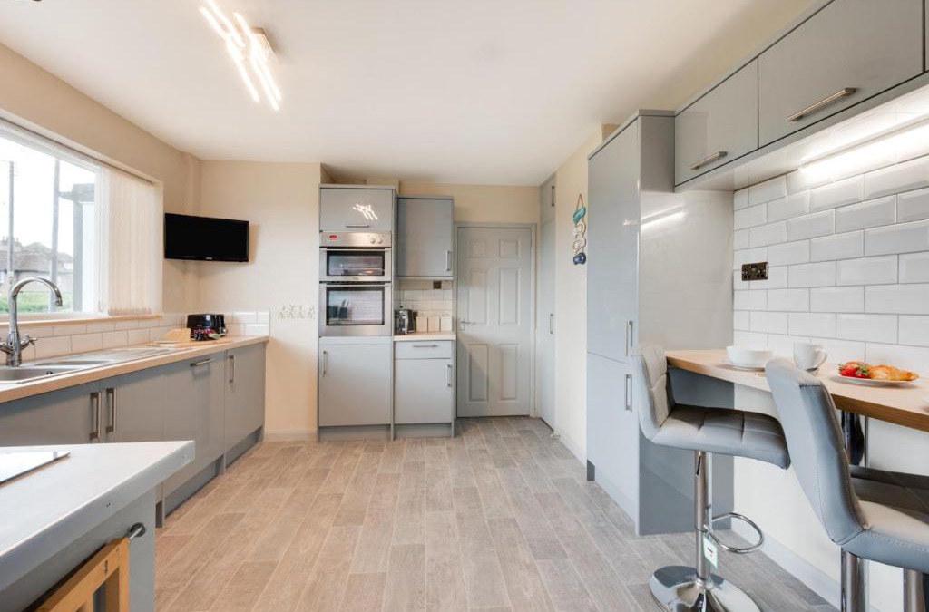 Bacton House | LAmourette