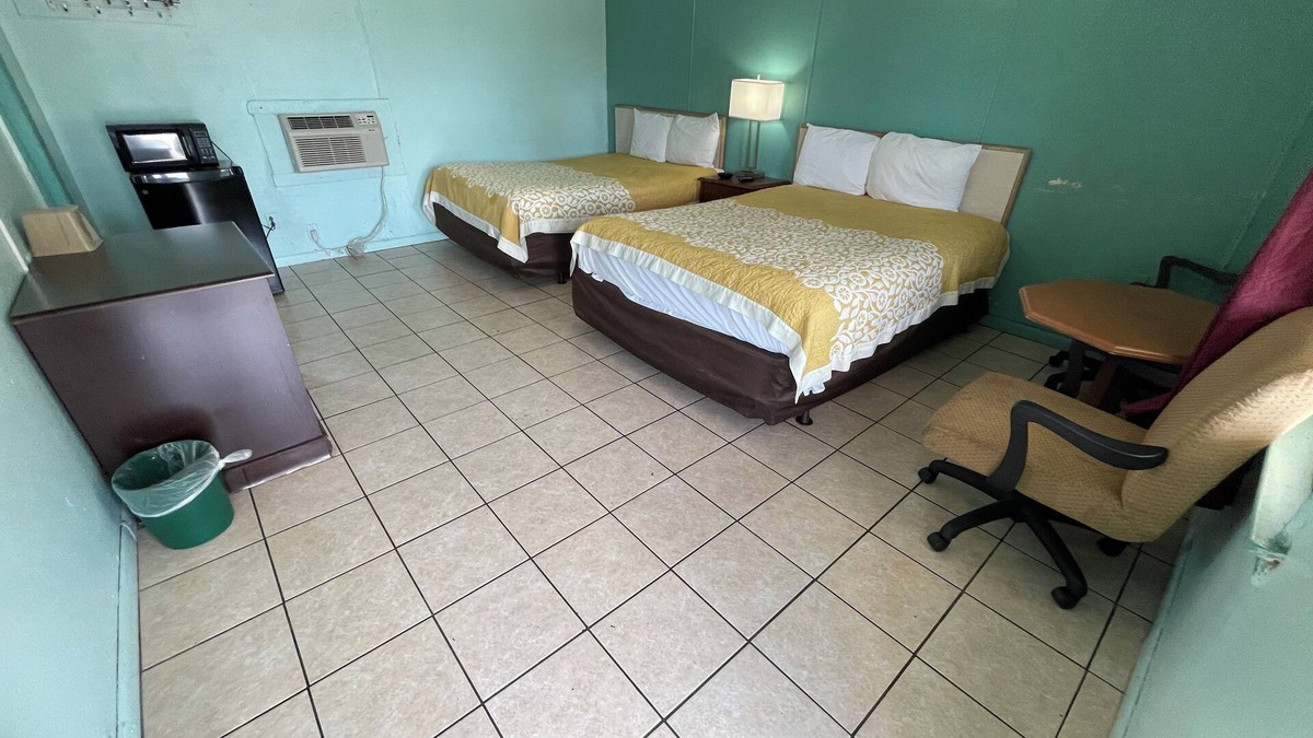 Childersburg Hotel | Lamplighter Inn
