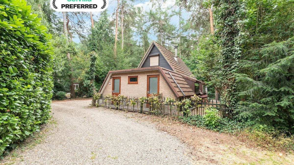 Rekem House | Lanaken Luxe Garden Retreat