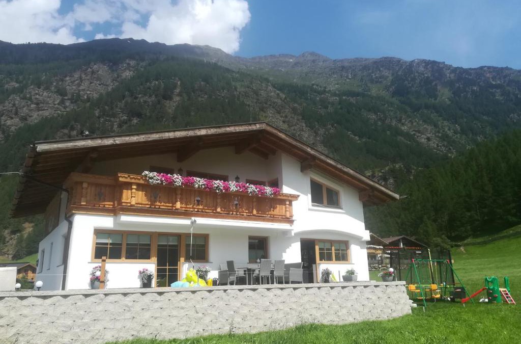 Zwieselstein Apartment | Landhaus Alpenjäger