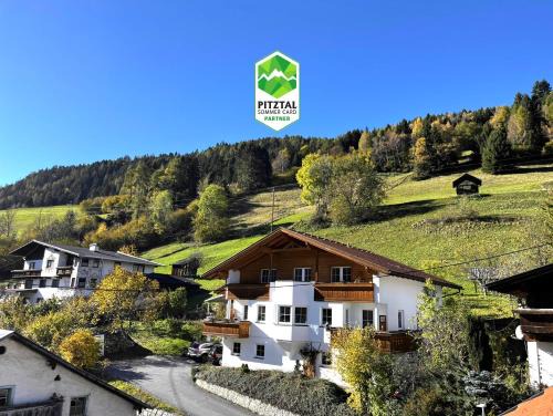 Arzl im Piztal Apartment | Landhaus Alpenzeit