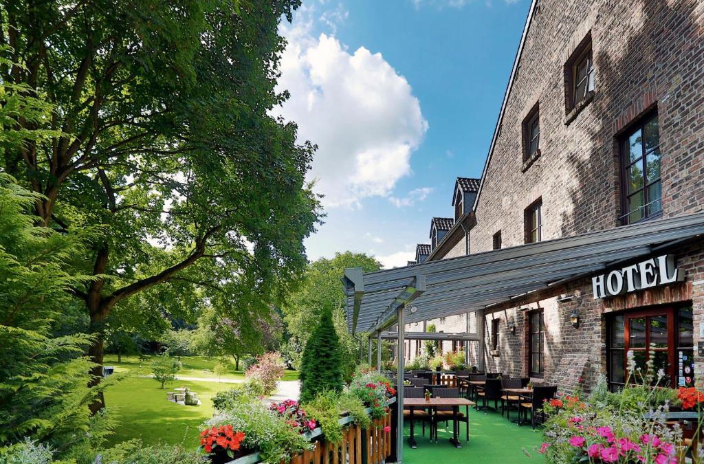 Rhein-Erft-Kreis District Hotel | Landhaus Danielshof