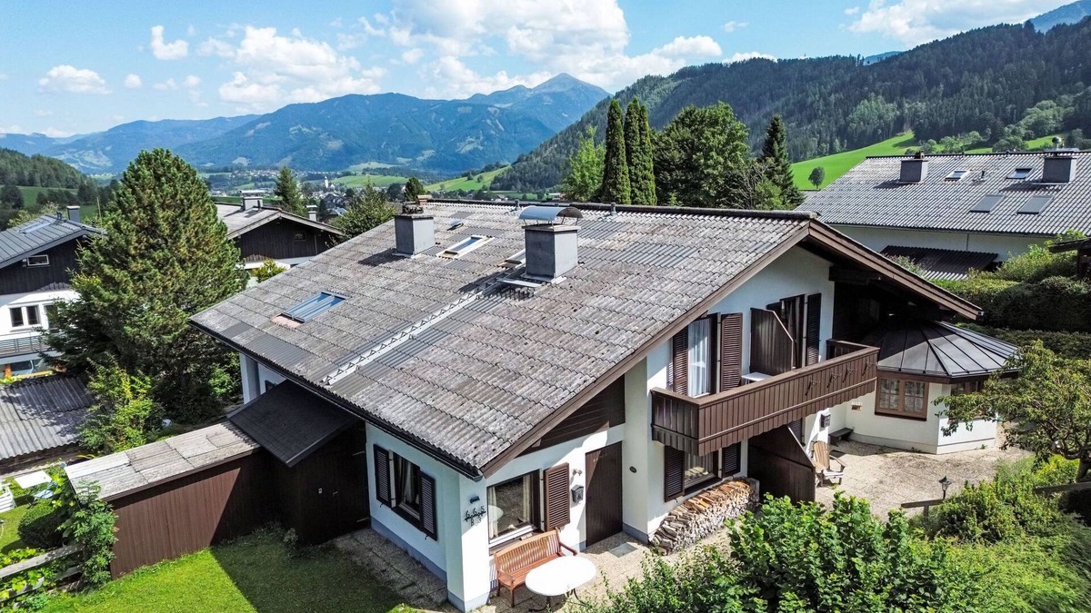 Groebming House | Landhaus Kunze by Interhome