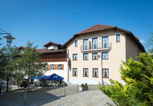 Haus im Wald Hotel | Landhotel Zum Jägerstöckl