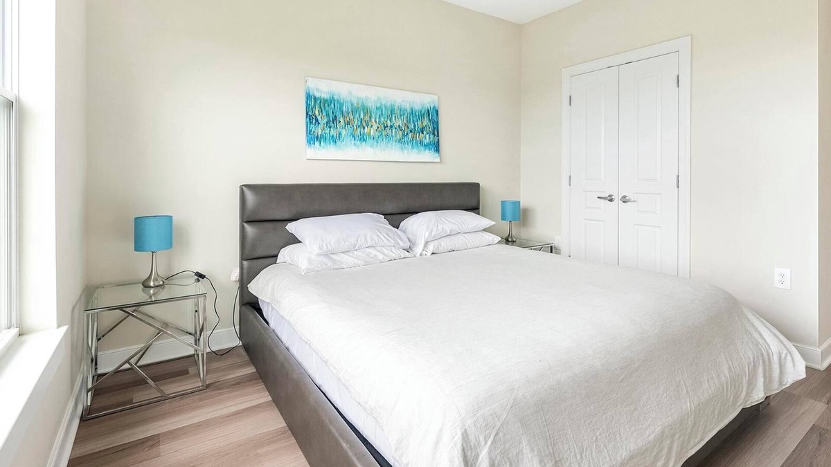 Chillum Apartment | Landing | Amazing 1BD, Gym, Clubhouse