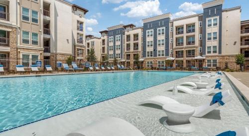 Allen Apartment | Landing Apartments Twin Creeks - Allen
